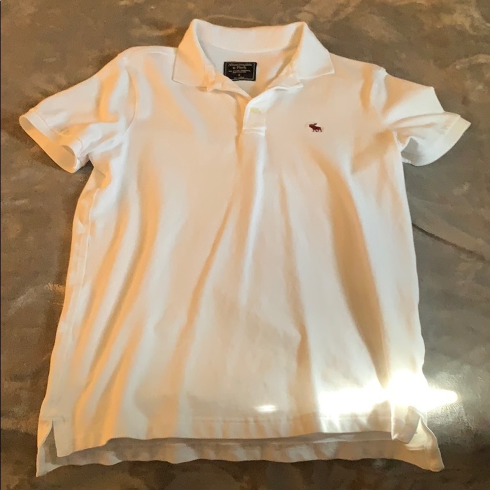 Polo shirt with red icon